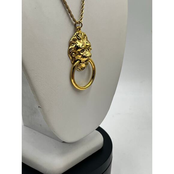 Vanessa Mooney VM Vixen Gold Plated The Vandal Door Knocker Necklace - Picture 3 of 8